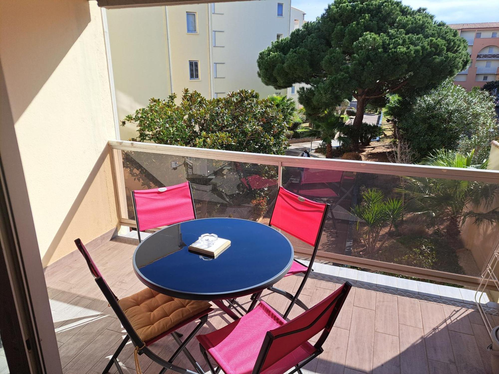 Helios 32, T2 Climatise, Parking, 500M Plage Agde Eksteriør billede